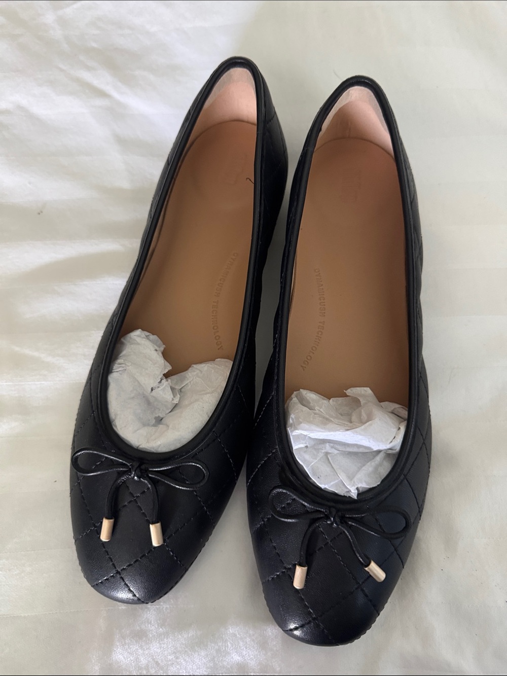 Fitflop Women's Black Quilted Ballet Flats with Bow Accent